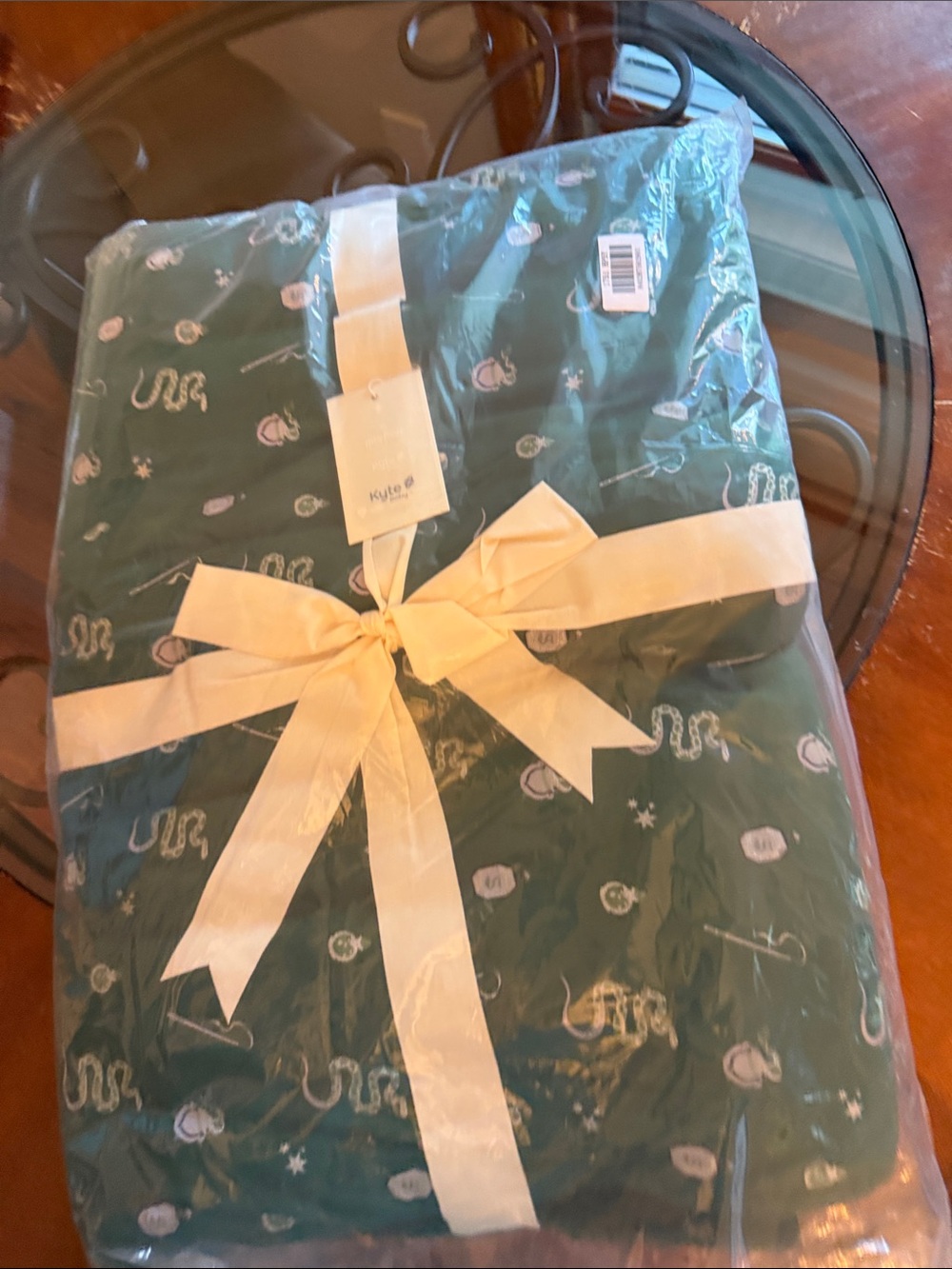 Kyte BABY Slytherin 2.5 TOG youth blanket brand new in bag. never opened.